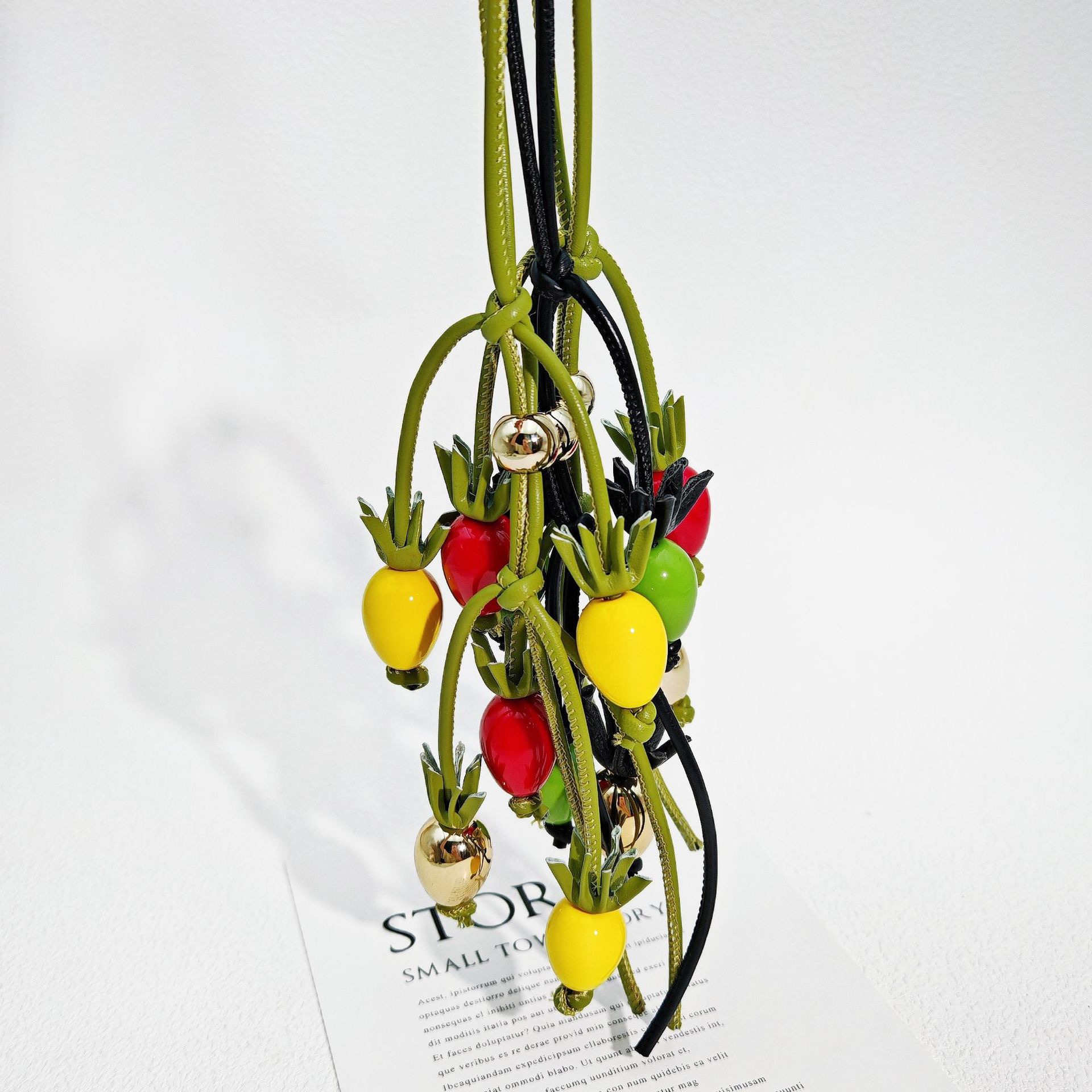 تعليقة حقيبة يد نسائية من جلد  - مراجعة Women'S Accessories Loewe وسعره